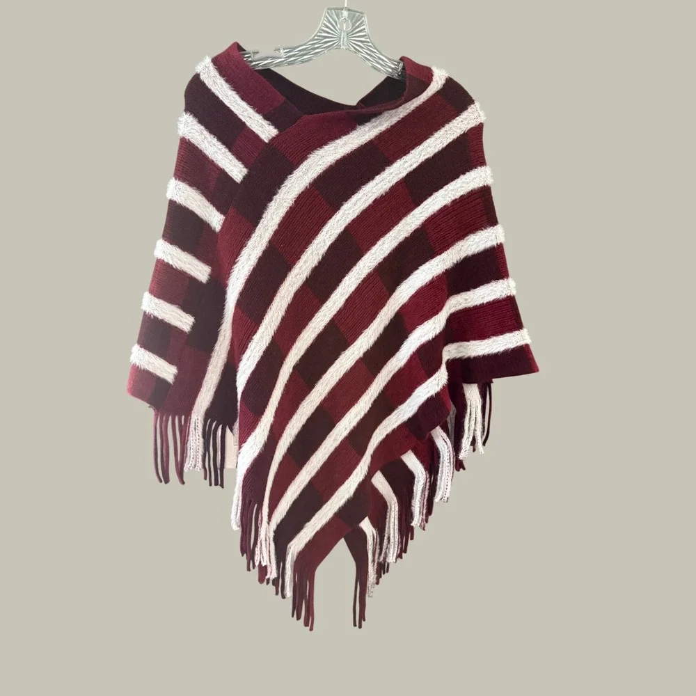 Northern Angel Womens Burgundy Plaid Fuzzy Knit Fringe Poncho Sweater SM